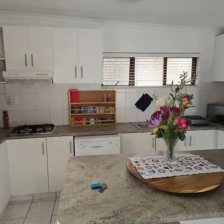 Super Cosy Apartment In Quiet Area Vanzylsrus Kaapstad Buitenkant foto