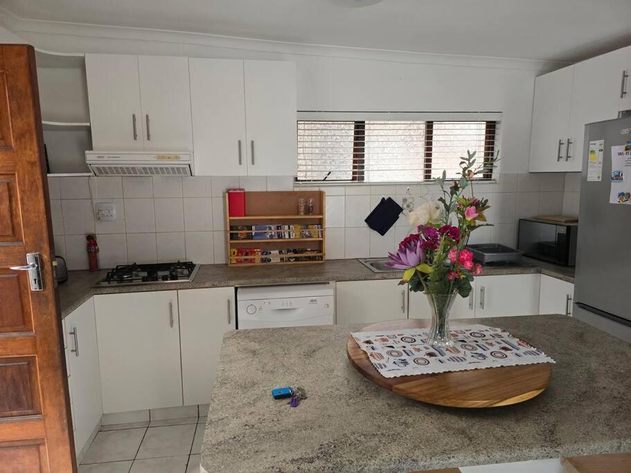Super Cosy In Quiet Area Vanzylsrus Appartement Kaapstad